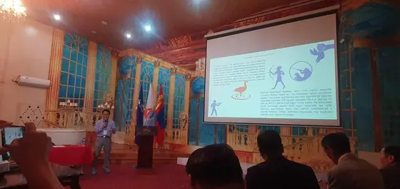 “СИТИ” Их сургуулийн багш нар “Дорнод аймгийн нийгэм, эдийн засгийн хөгжлийн тулгамдсан асуудал, шийдэл” олон улсын эрдэм шинжилгээний хуралд оролцлоо