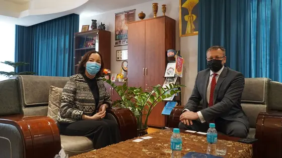 БНЧУ-аас Монгол Улсад суугаа Онц бөгөөд Бүрэн эрхт элчин сайд ноён  Иан Вытопил “СИТИ” Их сургуульд зочиллоо