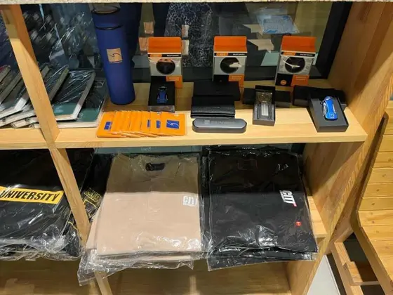 Merchandise concept store өнөөдөр нээлтээ хийлээ