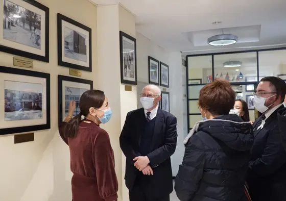 АНУ-аас Монгол Улсад суугаа Онц бөгөөд бүрэн эрхт Элчин сайд, ноён Майкл Стэнли Клеческий “СИТИ” Их сургуульд зочиллоо