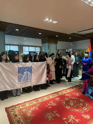 “MISS FRIENDSHIP INTERNATIONAL 2025” ТЭМЦЭЭНИЙ ТЭРГҮҮН МИСС О.ХАЛИУНЫГ “СИТИ” ИХ СУРГУУЛЬ УГТАН АВЛАА