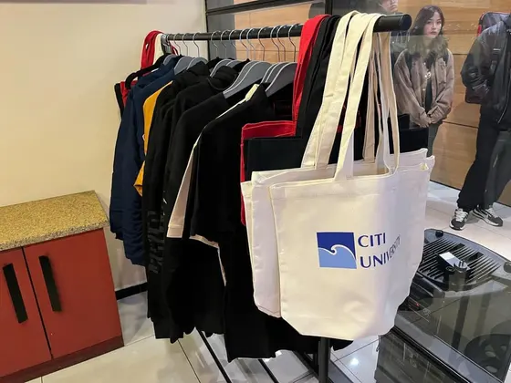 Merchandise concept store өнөөдөр нээлтээ хийлээ