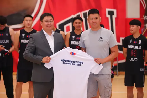 FISU-AUB Азийн Оюутны аварга шалгаруулах тэмцээнд “СИТИ” их сургуулийн нэр дээрээс оролцох Монгол Улсын оюутны шигшээ баг, тамирчдад албан ёсны тоглолтын өмсгөлийг нь гардуулан өглөө