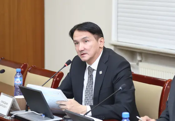 ХОС ХЭЛНИЙ ХӨТӨЛБӨР, ТӨЛӨВЛГӨӨГ ШИНЭЧЛЭН БАТЛАХ БЭЛТГЭЛ АЖЛЫН ЯВЦТАЙ УЯЛДУУЛАН БОЛОВСРОЛЫН САЙД П.НАРАНБАЯРТАЙ УУЛЗАЛТ - ХЭЛЭЛЦҮҮЛЭГ ЗОХИОН БАЙГУУЛЛАА